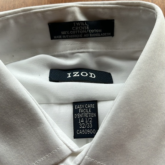 New IZOD Mens Regular Fit White Collar Dress Shirt [Size: 14 1/2 & 32/33] - Picture 2 of 2